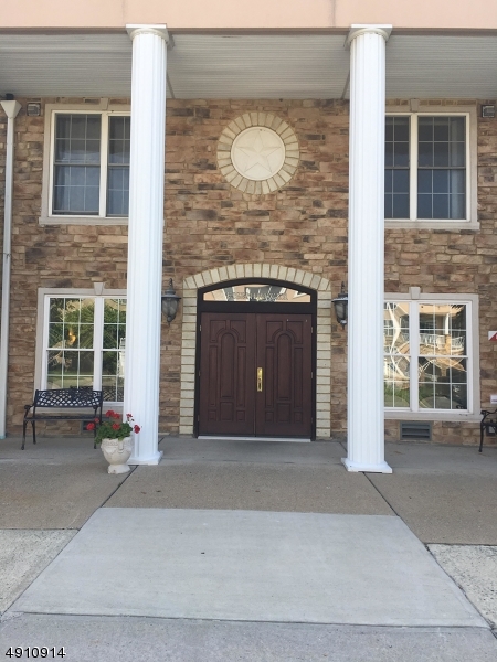 FOX HILLS - Residential