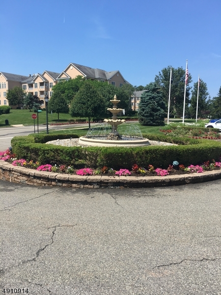 FOX HILLS - Residential