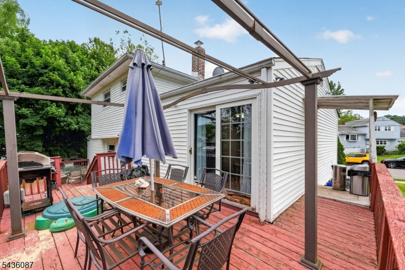 Columbia Street Park - Residential