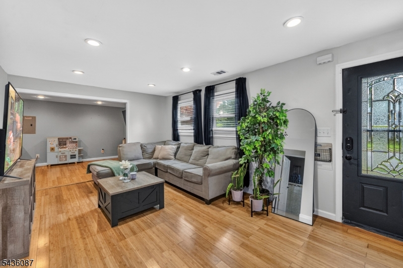 Columbia Street Park - Residential