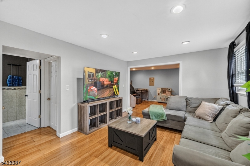 Columbia Street Park - Residential