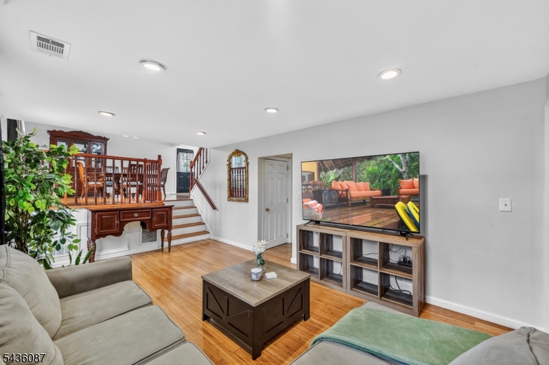 Columbia Street Park - Residential