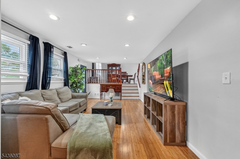 Columbia Street Park - Residential