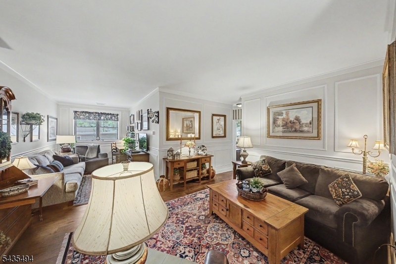 Schoolhouse Plaza - Residential