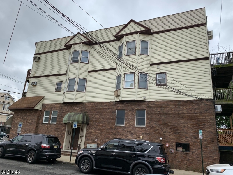 Bayonne - Residential