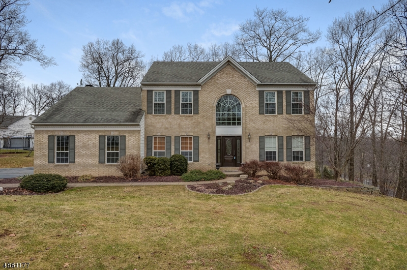 Don't miss this exceptional value!  4 bedroom, 2.1 bathroom Toll Brothers colonial in the Green Hills subdivision.  Great location, close to all major commuting routes, shopping and schools!  Terrific opportunity to get into an award winning school district!  Over sized family room and open floor plan is great for entertaining!  Relax on the spacious deck and enjoy the private setting!  This one won't last!!!