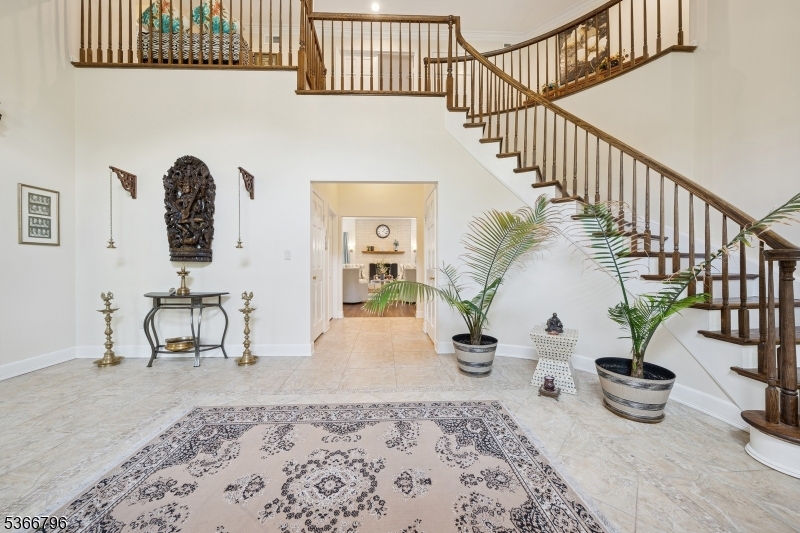 Paramount Estates - Residential