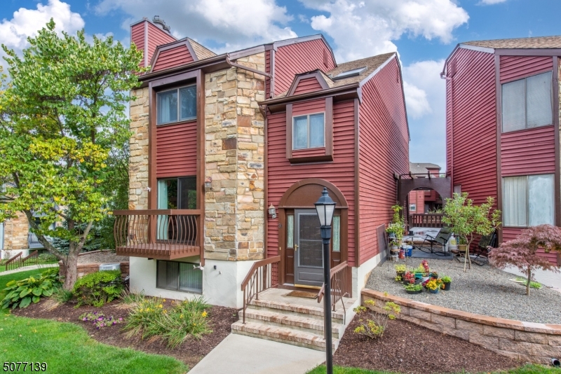 Hastings Square - Residential