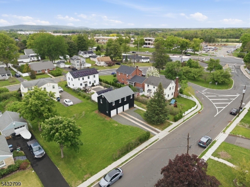 VILLAGE - Residential