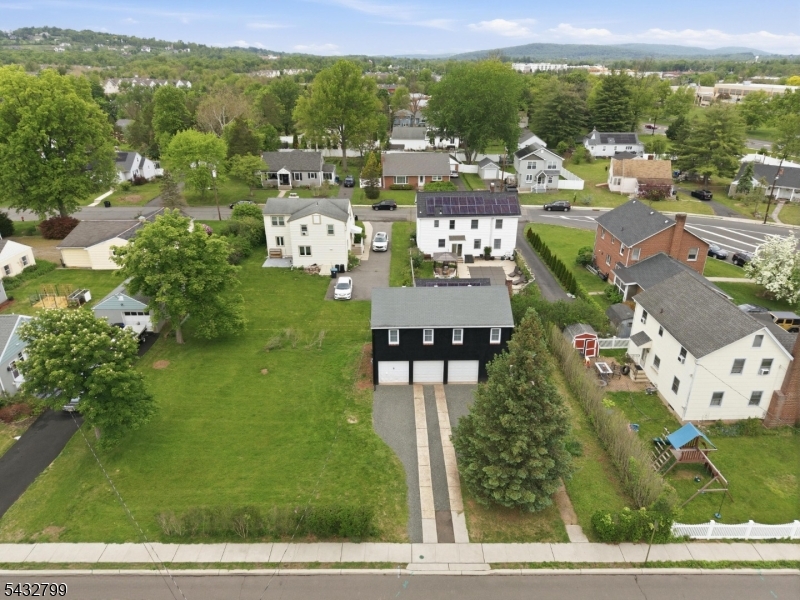 VILLAGE - Residential