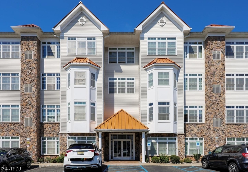 Parkline Condo - Residential