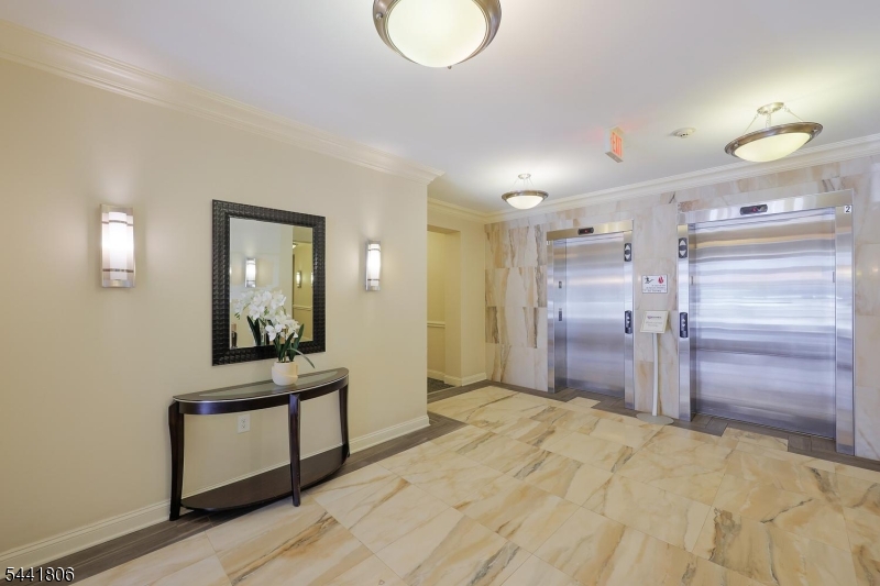 Parkline Condo - Residential