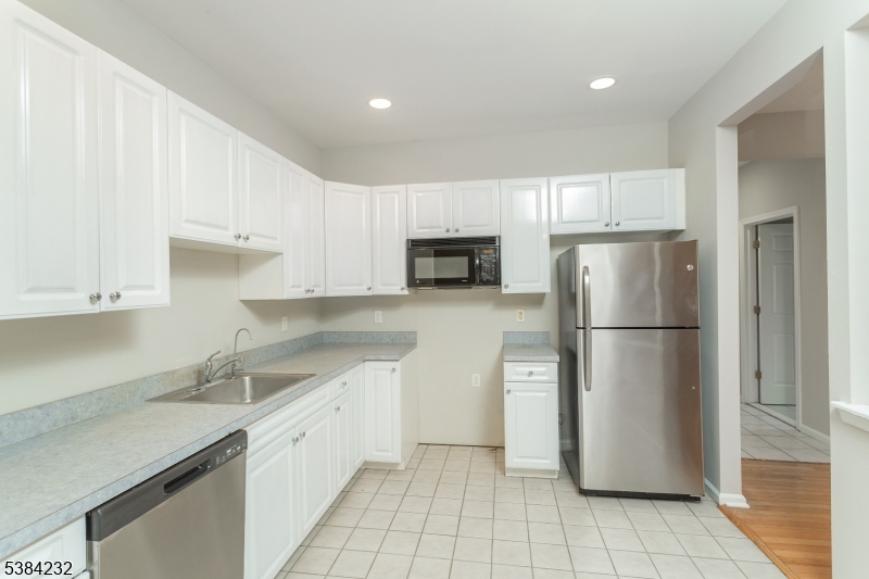Glenmont Commons - Residential