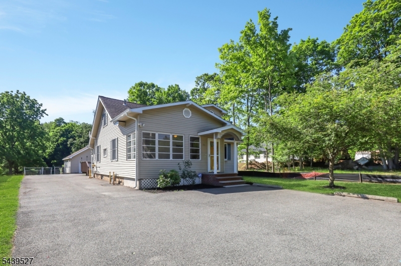 Morris Plains - Residential