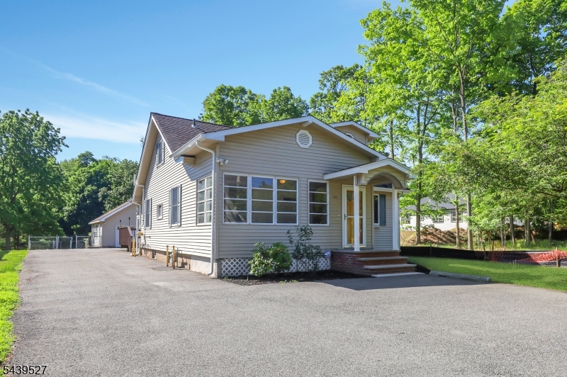 Morris Plains - Residential