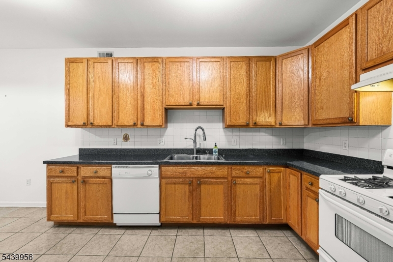 BirchGlen - Residential