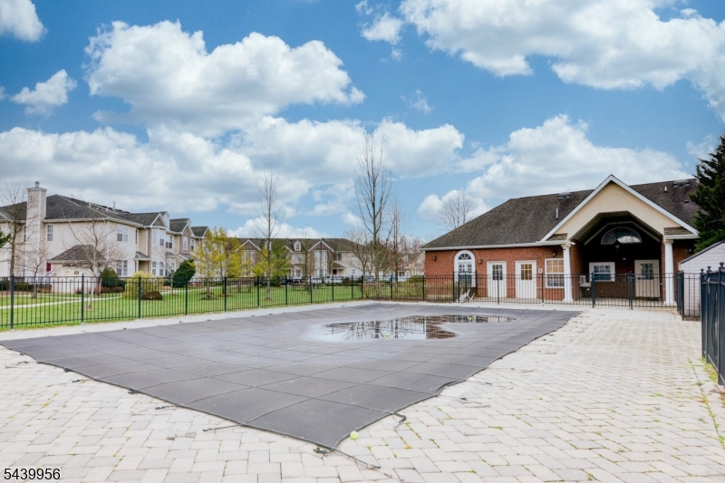 BirchGlen - Residential