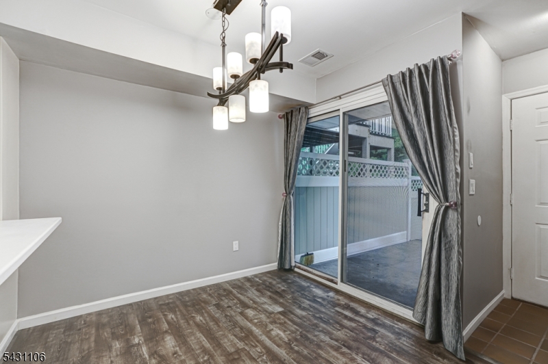Crestmont Highlands - Residential Lease