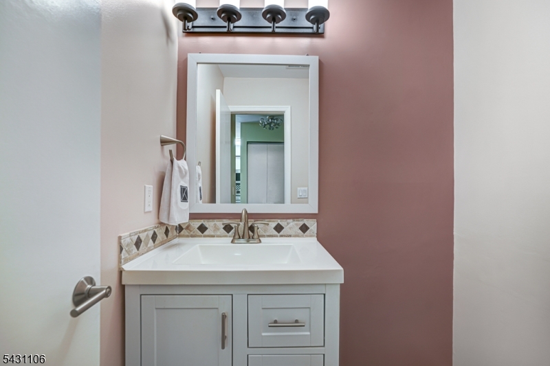 Crestmont Highlands - Residential Lease