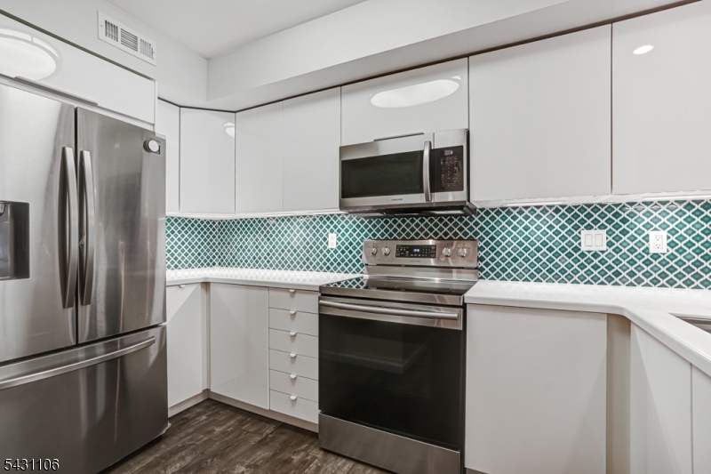 Crestmont Highlands - Residential Lease