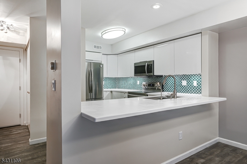 Crestmont Highlands - Residential Lease