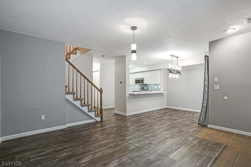 Crestmont Highlands - Residential Lease