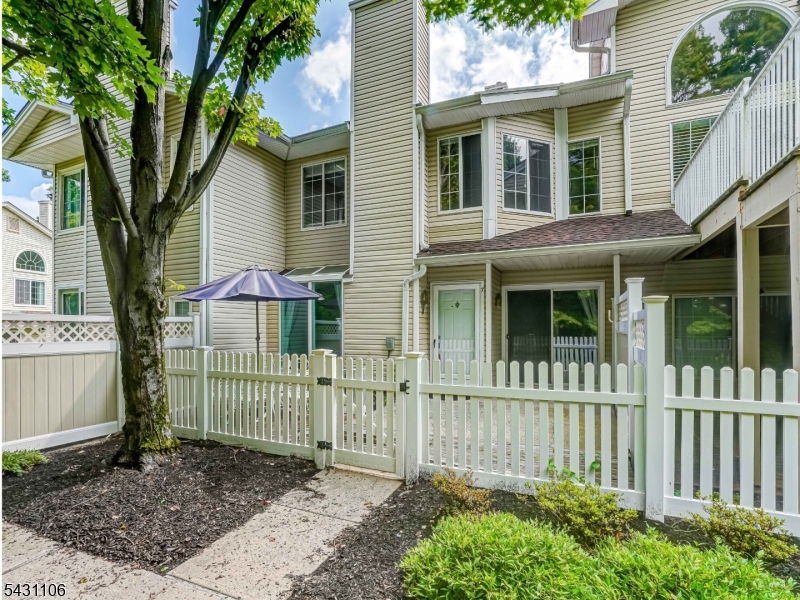 Crestmont Highlands - Residential Lease