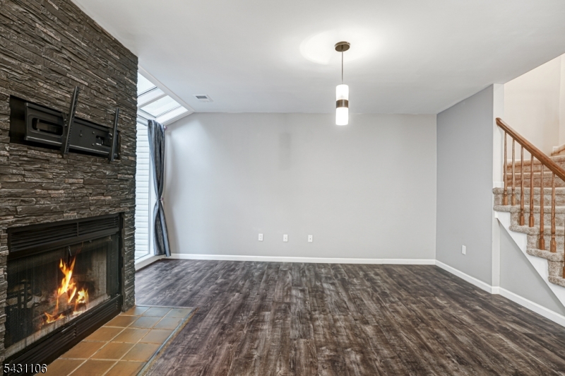Crestmont Highlands - Residential Lease