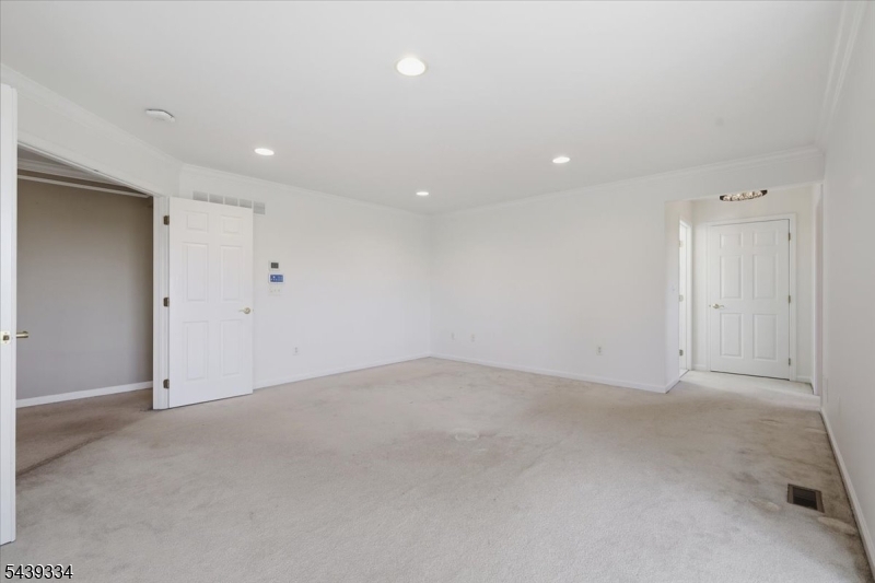 Hunterdon Ridge - Residential