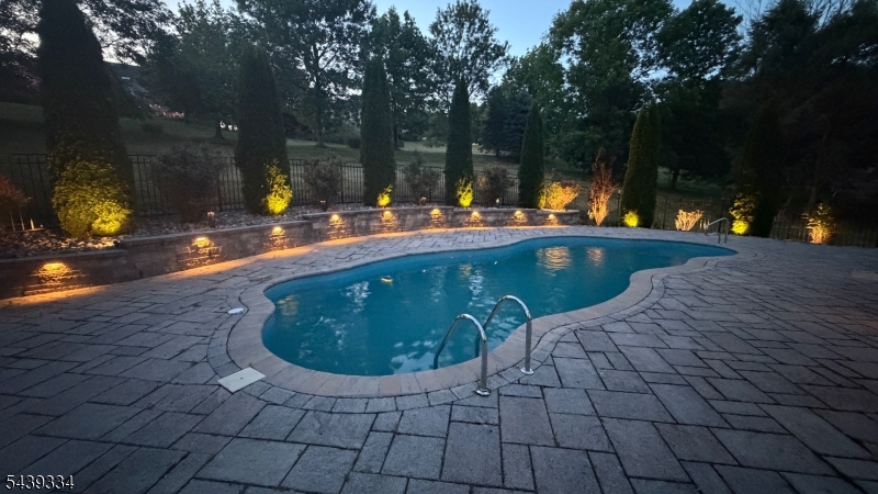 Hunterdon Ridge - Residential