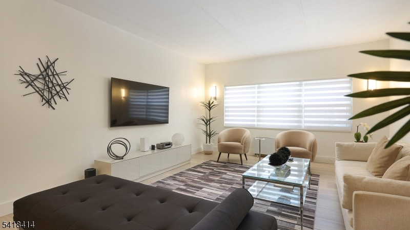 Riverside - Residential