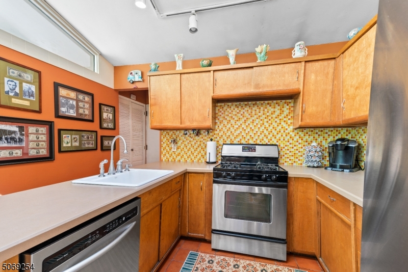 Miller Drive - Residential