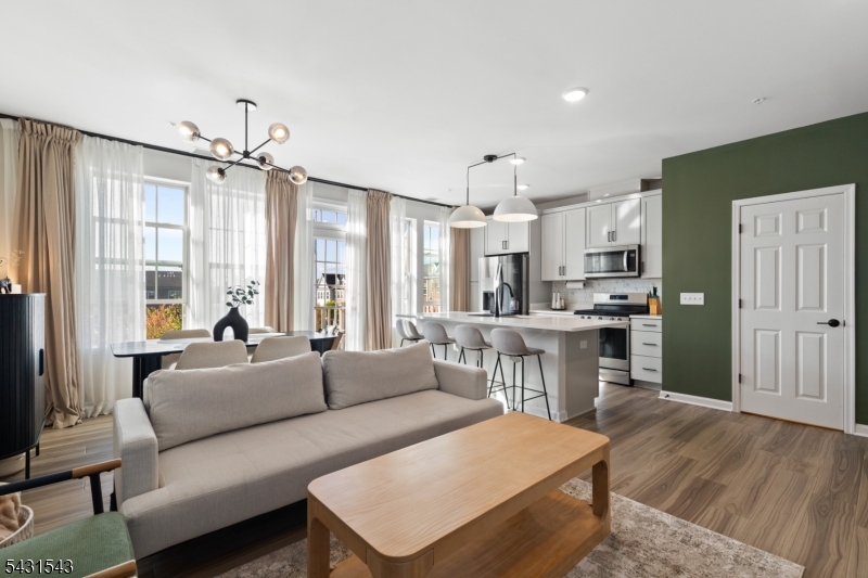 LINK at Wesmont Station - Residential