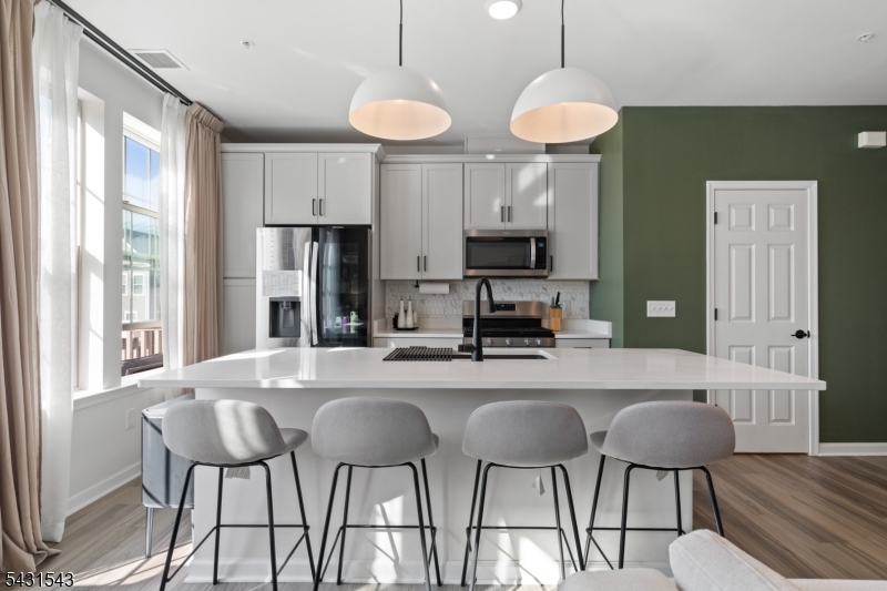 LINK at Wesmont Station - Residential