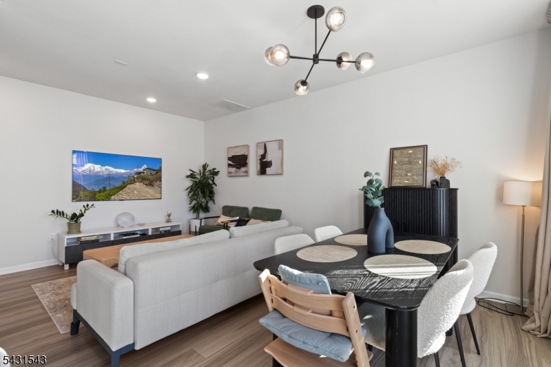 LINK at Wesmont Station - Residential