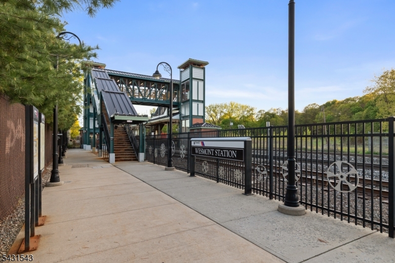 LINK at Wesmont Station - Residential