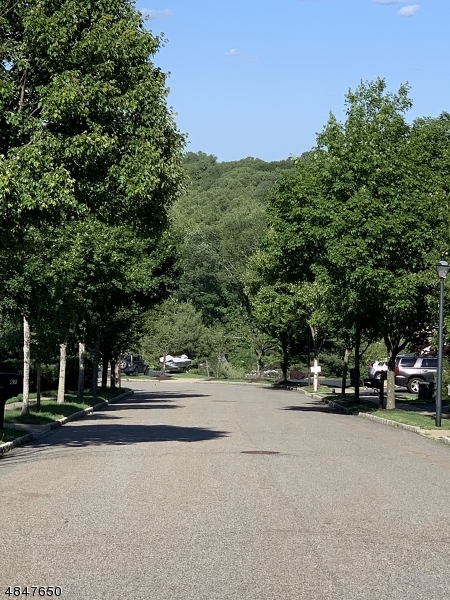 HUNTERS RIDGE - Residential