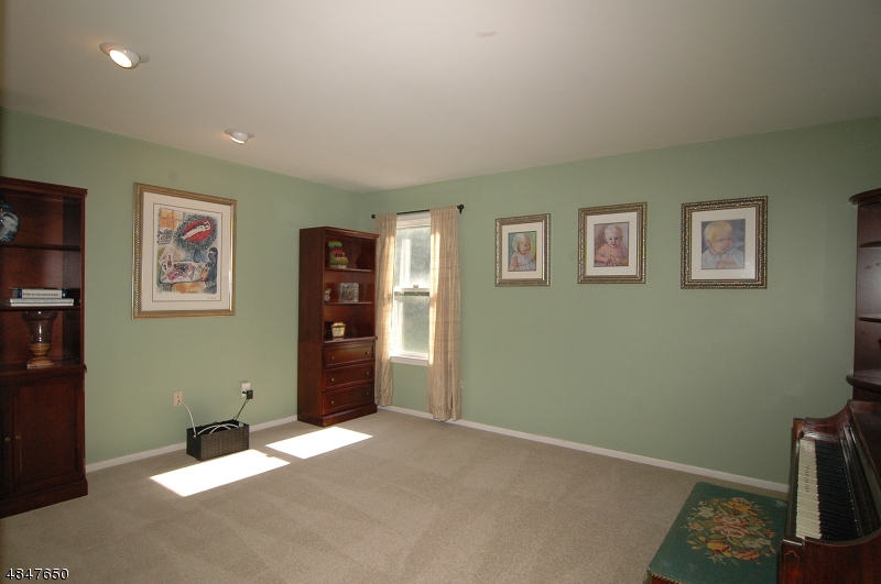 HUNTERS RIDGE - Residential