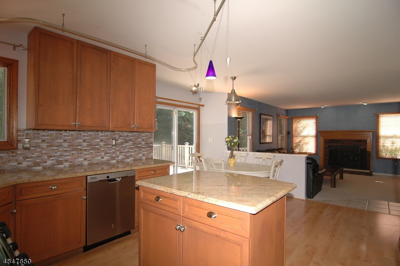 HUNTERS RIDGE - Residential