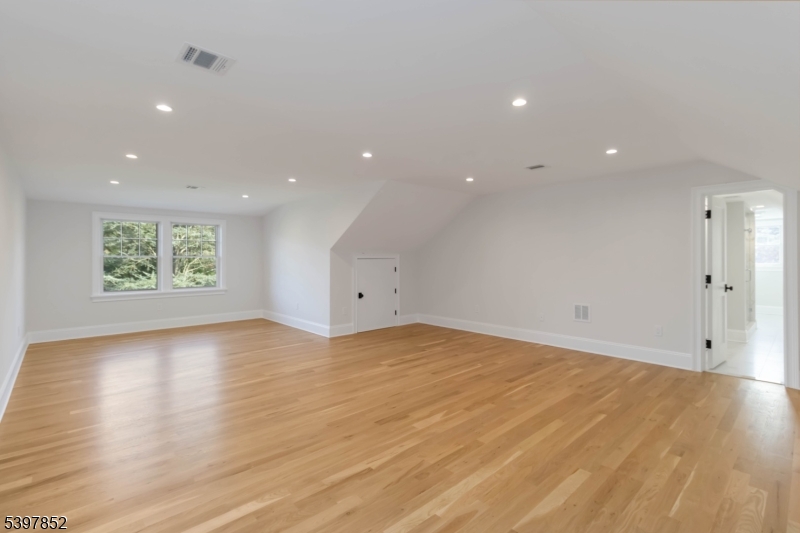 Upper Washington - Residential