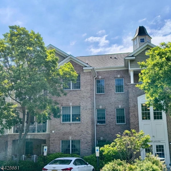 NOLAN'S RIDGE - Residential