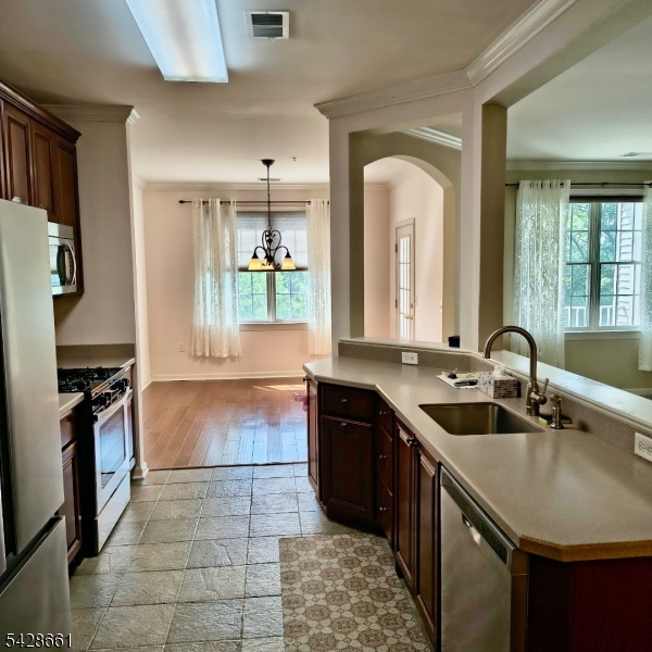 NOLAN'S RIDGE - Residential