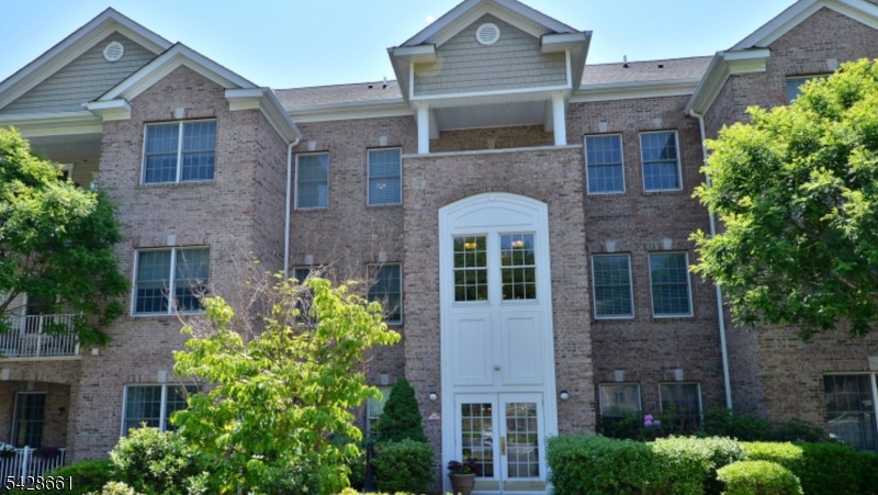 NOLAN'S RIDGE - Residential