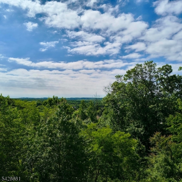 NOLAN'S RIDGE - Residential