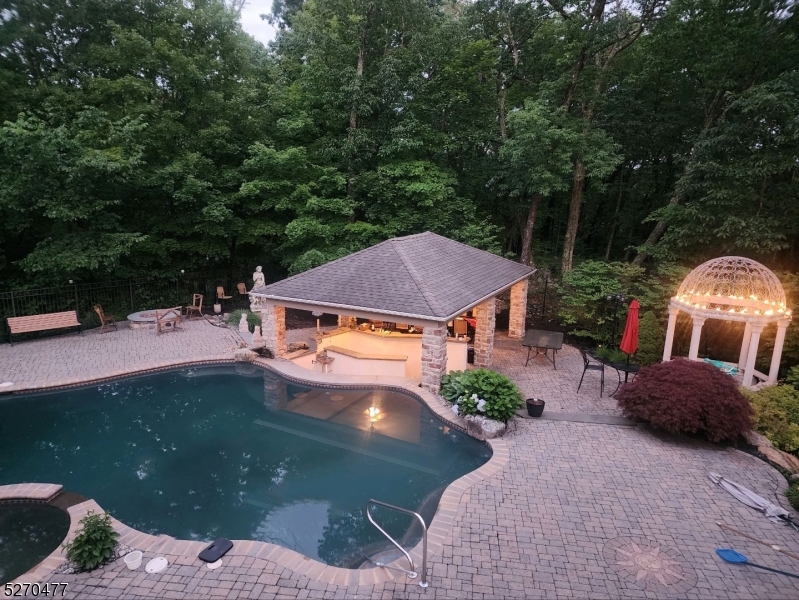 Raintree - Residential