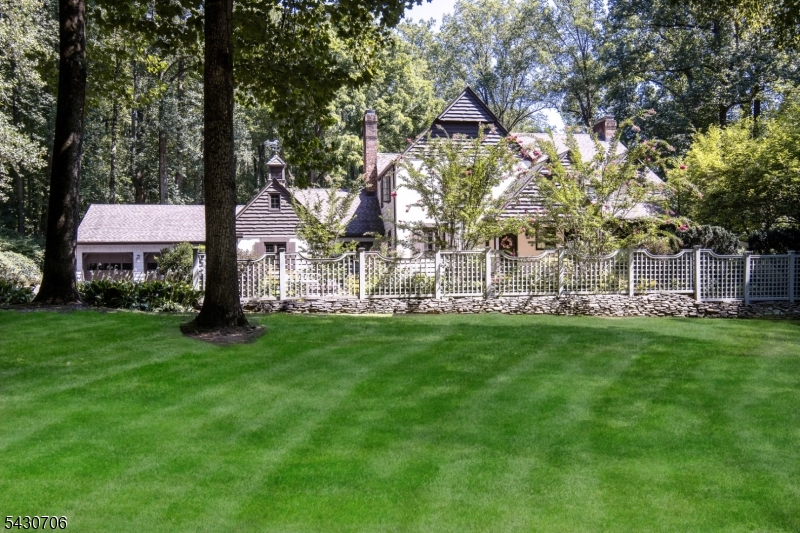 Van Beuren - Residential