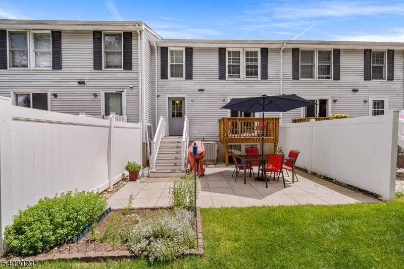 Meadowbrook Farms - Residential