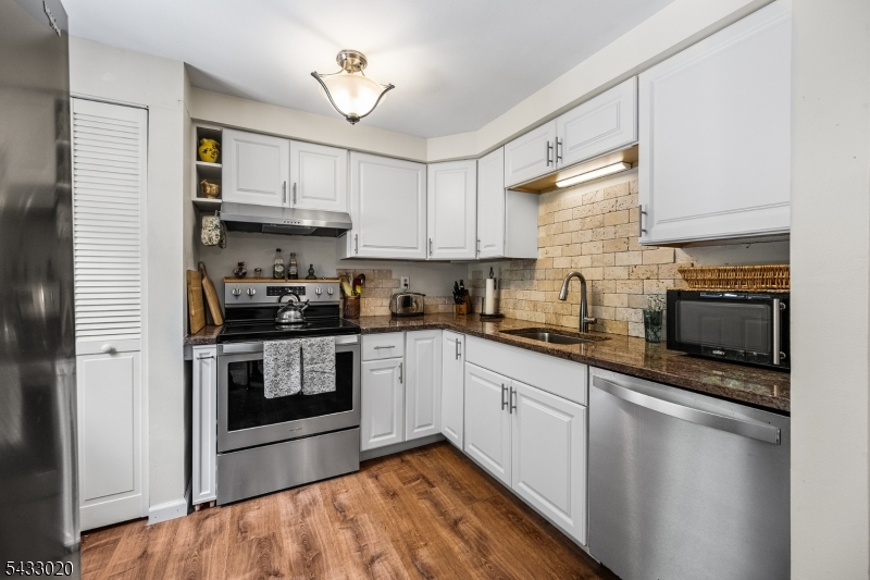 Meadowbrook Farms - Residential
