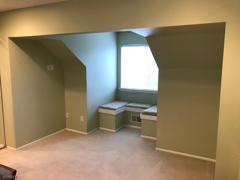 THE MEADOWS - Residential Lease