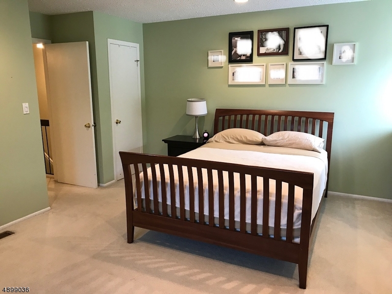 THE MEADOWS - Residential Lease